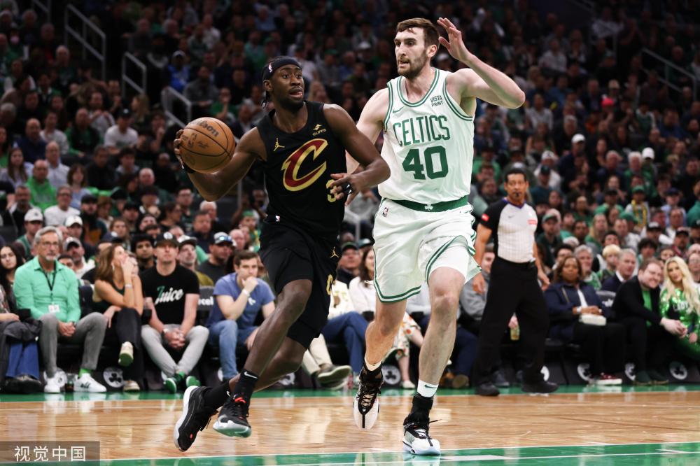 11号球衣 11号球衣